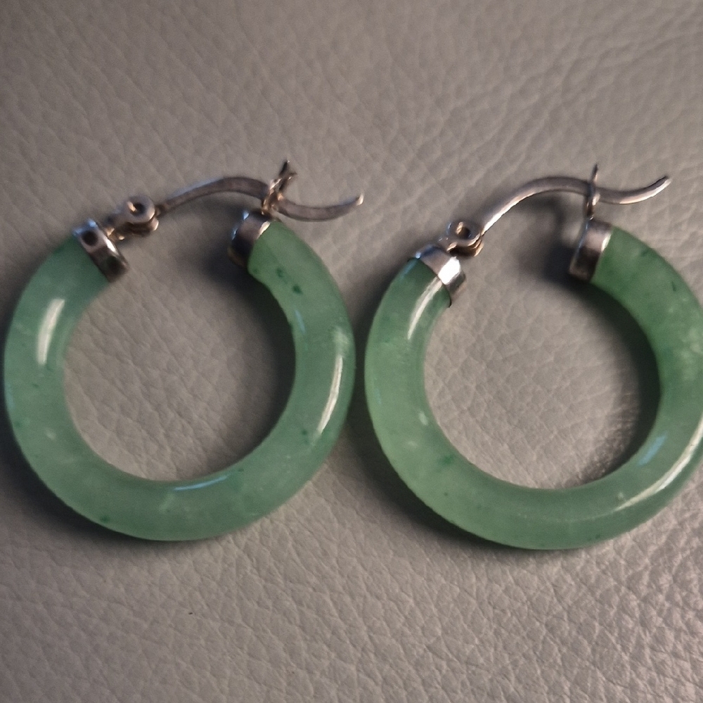 Elegant Green Hoop Earrings